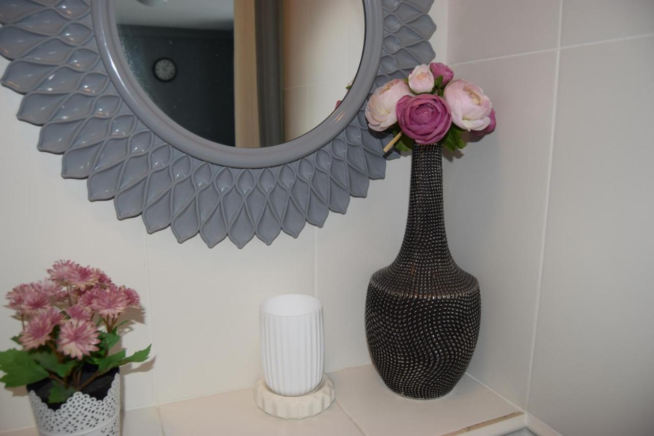 Be My Guest - Hoza Studio - Pkin Super Centrum Metro Wi-Fi Breakfast Varsovie Extérieur photo